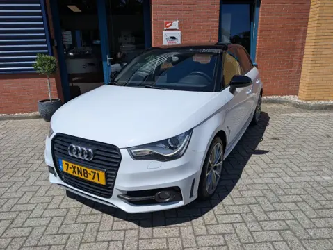 AUDI A1 1.4 TFSI 109G. ADM Sline ,Nieuwe distributie, Cruise, Navi