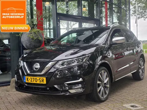 Nissan Qashqai 1.3 DIG-T Tekna + | Panoramadak | Trekhaak | Climate control | Navigatie | Leder | LM