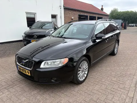 VOLVO V70 2.5T Momentum Leder Trekhaak