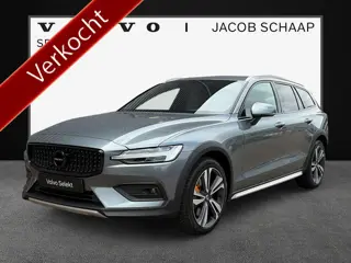 Volvo V60 B5 AWD Cross Country / 19" Velgen / Stoel massage / Stoel ventilatie + verwarming / Black 