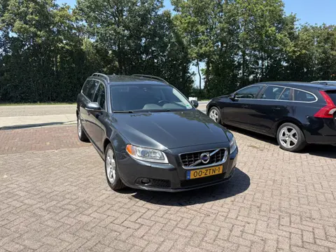Volvo V70 1.6 T4 Nordic AUTOMAAT TREKHAAK LEER STOELVERWARMING