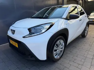 TOYOTA AYGO X 1.0 Airco DAB/Carplay/Adaptive cruise 
