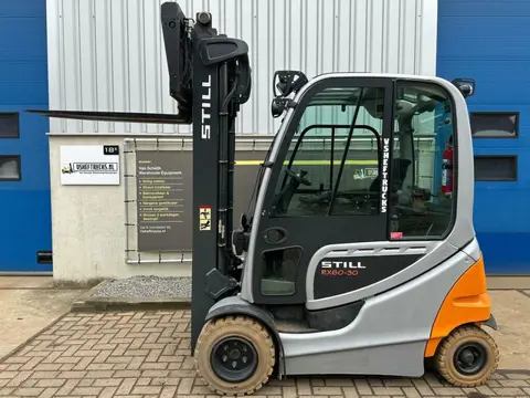 VS-22669 Elektrische triplex heftruck Still RX60-30