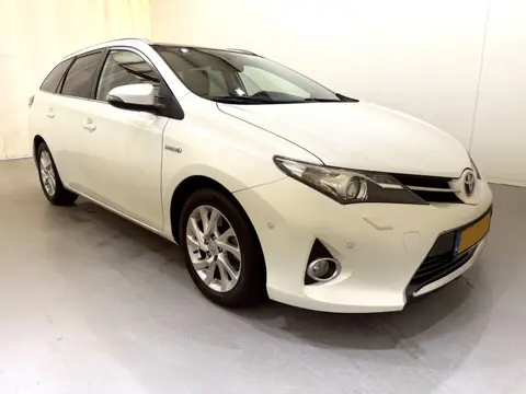 Toyota Auris Touring Sports 1.8 Hybrid Lease+ Pano/Clima/Navi