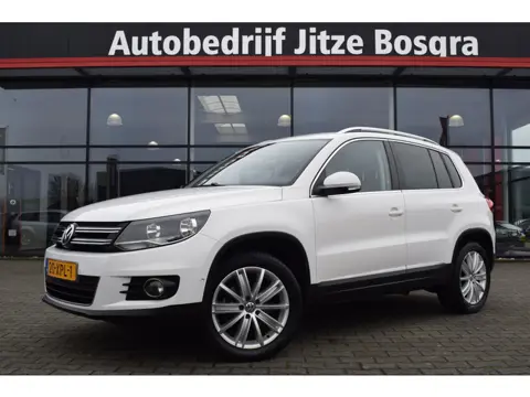Volkswagen Tiguan 1.4 TSI Sport&Style ECC | Full Map Navi | Telefonie | Trekhaak | Volledig Onderhou