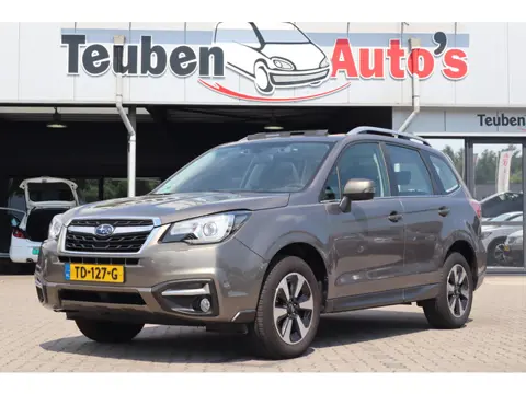 Subaru Forester 2.0 Luxury | 4WD | Elektrisch glazen dak | Trekhaak | Adaptive Cruise