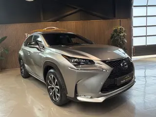Lexus NX 300h AWD Luxury Line (bj 2015, automaat)
