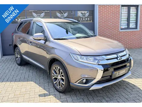 Mitsubishi Outlander 2.0 Executive Edition 7 persoons Dealer onderhoude