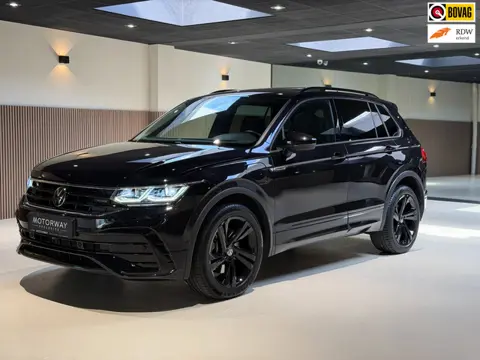 Volkswagen Tiguan 1.4 TSI Business R-LINE |Pano|Matrix|Keyless|Blindspot|
