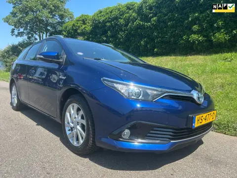 Toyota Auris Touring Sports 1.8 Hybrid Aspiration - Navi - Camera - Goed onderhouden
