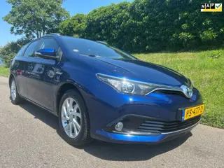 Toyota Auris Touring Sports 1.8 Hybrid Aspiration - Navi - Camera - Goed onderhouden