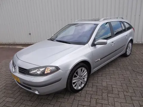 Renault Laguna Grand Tour 2.0-16V Tech Line ( APK 02-12-2026 )