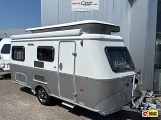 Eriba Touring 542 Urban Mover/Luifel