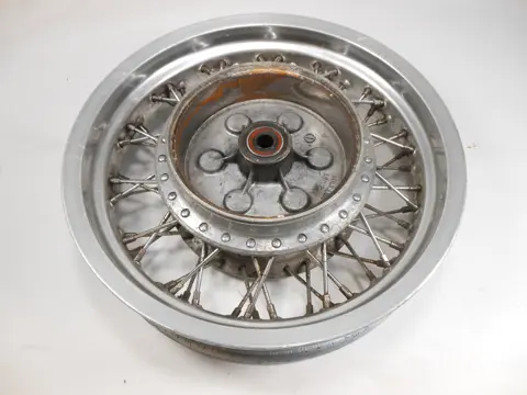 ACHTER VELG Suzuki VS 700 Intruder 1985 - 1991