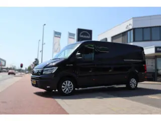 MAN TGE 3.180 L3H2 2 x schuifdeur, complete inrichting, 17" LMV, trekhaak, LED koplampen