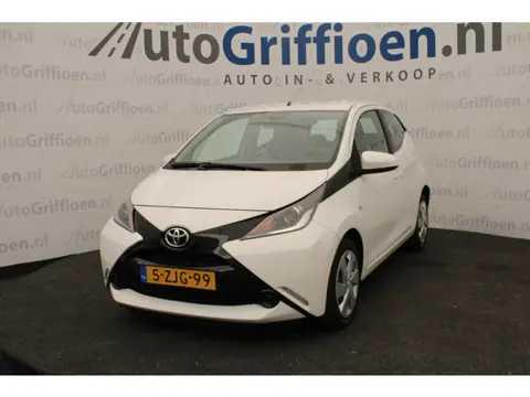 Toyota Aygo 1.0 VVT-i x-play (bj 2015)