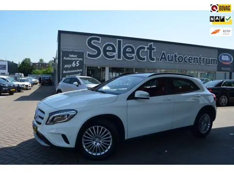 Mercedes-Benz GLA-klasse 200 Ambition Comfort| WIT | PANO ADK|ROOD LEDER|112000KM|NAVI|