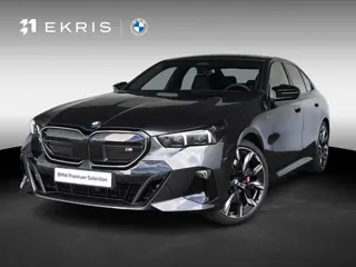 BMW i5 Sedan eDrive40 | M Sportpakket Pro | Stuurwielverwarming | Adaptief onderstel Professional | 