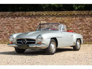 Mercedes-Benz 190 SL "Comprehensive bare metal restoration in 2018" A "Matching Numbers and Colours"