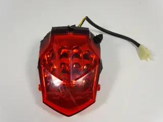 ACHTER LICHT Benelli 302 R 2020 - 2022