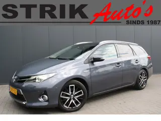 Toyota Auris Touring Sports 1.8 Hybrid Lease - NAVIGATIE - CAMERA - PANORAMADAK - PDC