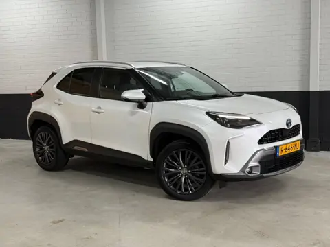 Toyota Yaris Cross 1.5 Hybrid Adventure! Keyless, HUD, Camera, Stoel en Stuurverw.