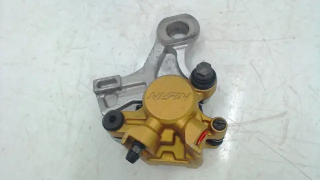 ACHTER REMKLAUW Honda CBR Fireblade 2000 - 2001