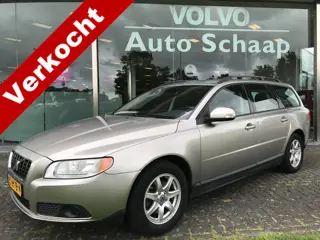 Volvo V70 2.0i Family Line | Rijklaar | Geïntegreerde zitverhogers Vaste trekhaak Lichtmetaal