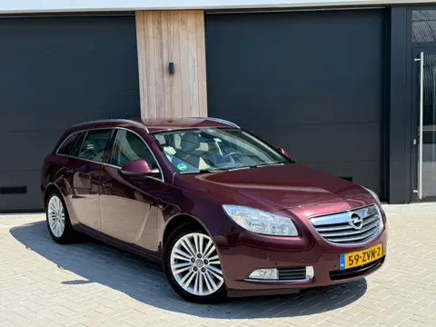 Opel Insignia Sports Tourer 2.0 CDTI Design Edition (bj 2013) AIRCO COLD!