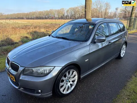 BMW 3-serie Touring 320d Efficient Dynamics Edition Luxury MOTOR TIKT/Leer
