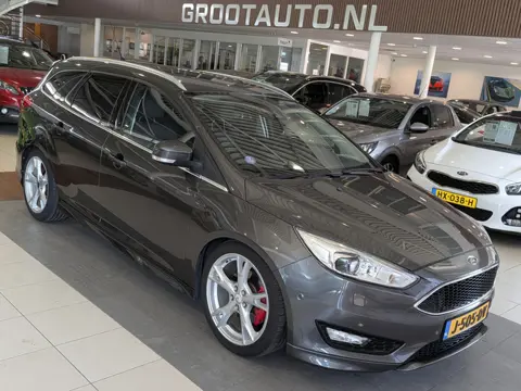 Ford FOCUS Wagon 1.5 Titanium Airco, Cruise Control, Stuurbekrachtiging