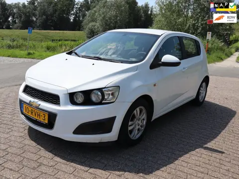 Chevrolet Aveo 1.2 LT
