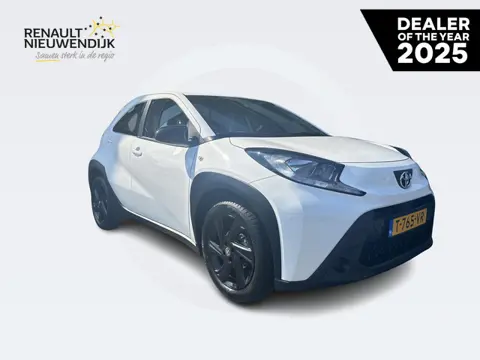 Toyota Aygo X 1.0 VVT-i S-CVT Play AUTOMAAT | ALLSEASON l CAMERA l ADAPT. CRUISE l APPLE CARPLAY l A