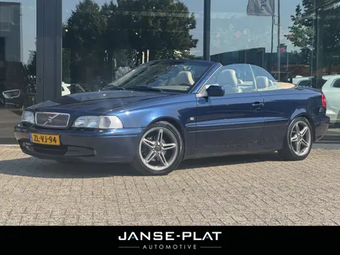 Volvo C70 Convertible 2.4 T Prestige AUT | NL-Auto | Volledig Dealer OH | Nieuwe APK |