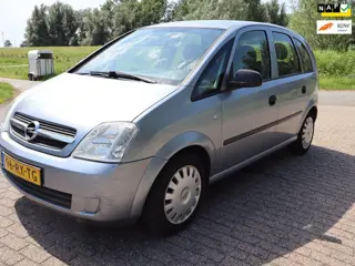 Opel Meriva 1.6-16V Essentia