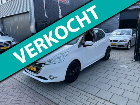 Peugeot 208 1.2 VTi Envy 1e Eigenaar! Airco Navi PDC NAP APK