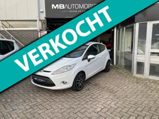 Ford FIESTA 1.6 Ghia /Apk/L.M-velgen/Airco/Clima/Luxe Uitvoering/Sport!