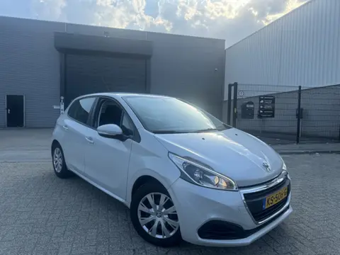 Peugeot 208 1.6HDI Navi Clima Cruise Euro 6 Lage Km Netjes