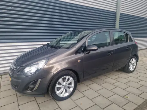 Opel Corsa 1.4-16V Berlin Airco (bj 2014)