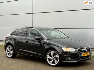 Audi A3 Sportback 1.6 TDI S-Line |Pano |Automaat |Keyless |Navi |Clima |Cruise |Boekjes
