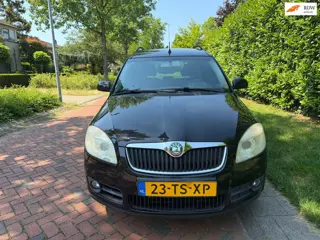 Skoda Roomster 1.4-16V Sport, AIRCO, APK 18-06-2027.