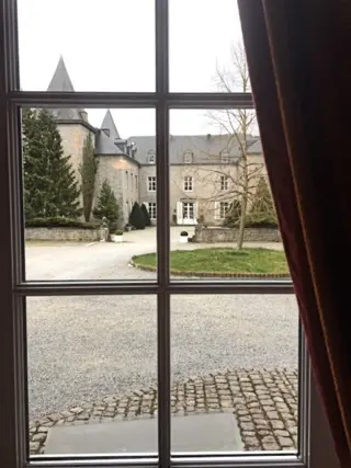 Ardennen vakantiehuis, 2 open haarden, prive kasteelpark met vijver, bedden opgemaakt