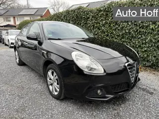 Alfa Romeo Giulietta 1.4 T Distinctive | Autom. Airco | Cruise Control | LMV | PDC | Trekhaak | Stoe