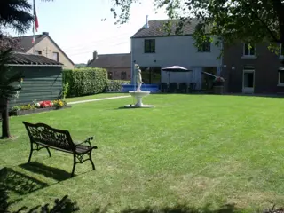 Kindvriendelijk vakantiehuis, haarcassette, omheinde tuin, ideaal om de Ardennen te verkennen