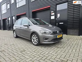 Volkswagen GOLF SPORTSVAN 2.0 TDI Highline | AUTOMAAT | PDC | NAVIGATIE | CAMERA | ELEC. PAKKET