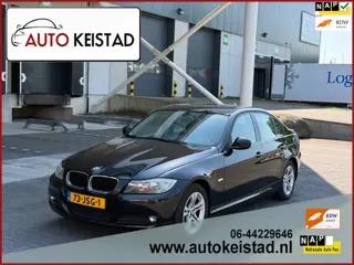 BMW 3-serie 316i LEDER/NAVIGATIE/CLIMA! ORIGINELE KILOMETERS!
