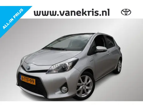 Toyota Yaris 1.5 Hybrid Dynamic, Panoramadak, Navi , Half Leder, Cruise Control