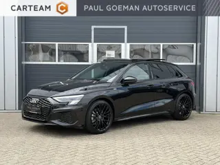 Audi A3 Sportback 35 TFSI 3x S Line edition | Pano | B&O | Camera | Elek stoelen | 19 inch |