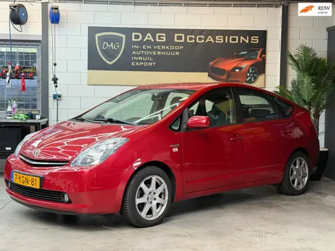 Toyota Prius 1.5 VVT-i CAMERA|NAVI|PARK ASSIST|PDC|CRUISE