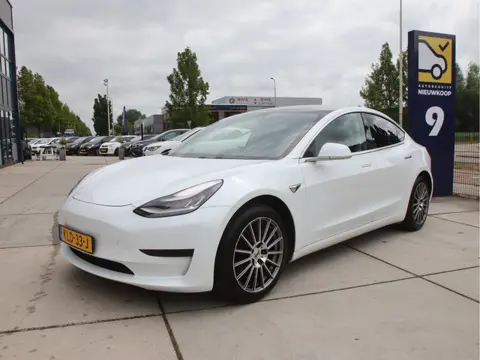 Tesla Model 3 60 kWh Plus range FSD, FULL LED, Trekhaak Zomer actie!